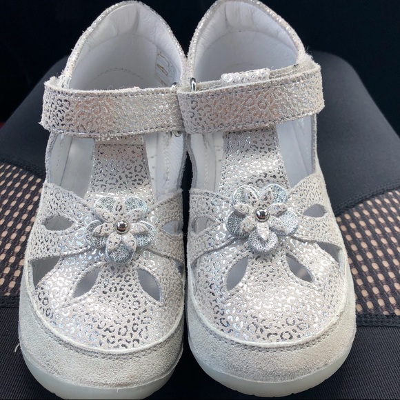 european shoe size 25